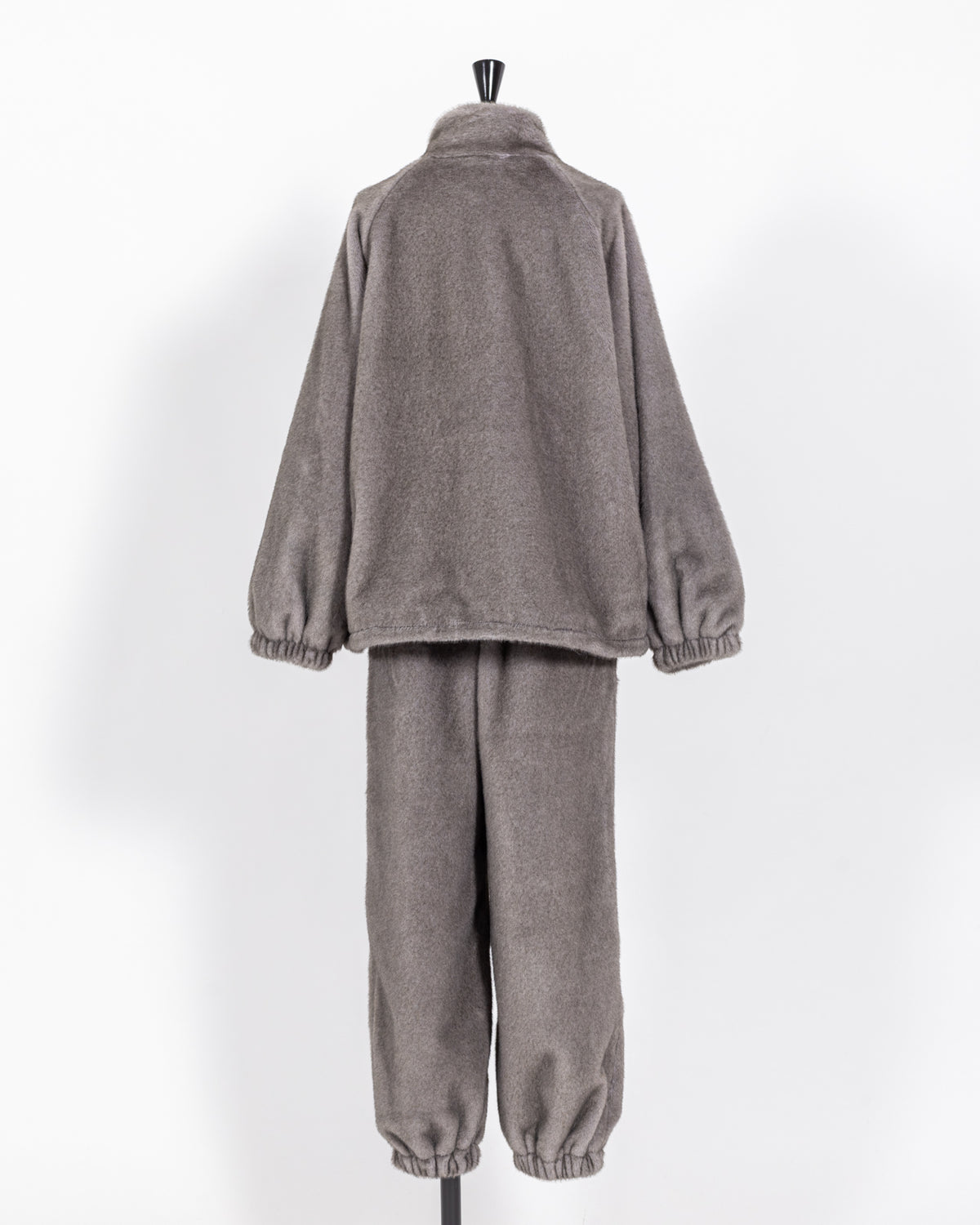 株式会社EUREKA OUTER FUR ANORAK