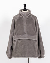 株式会社EUREKA OUTER FUR ANORAK