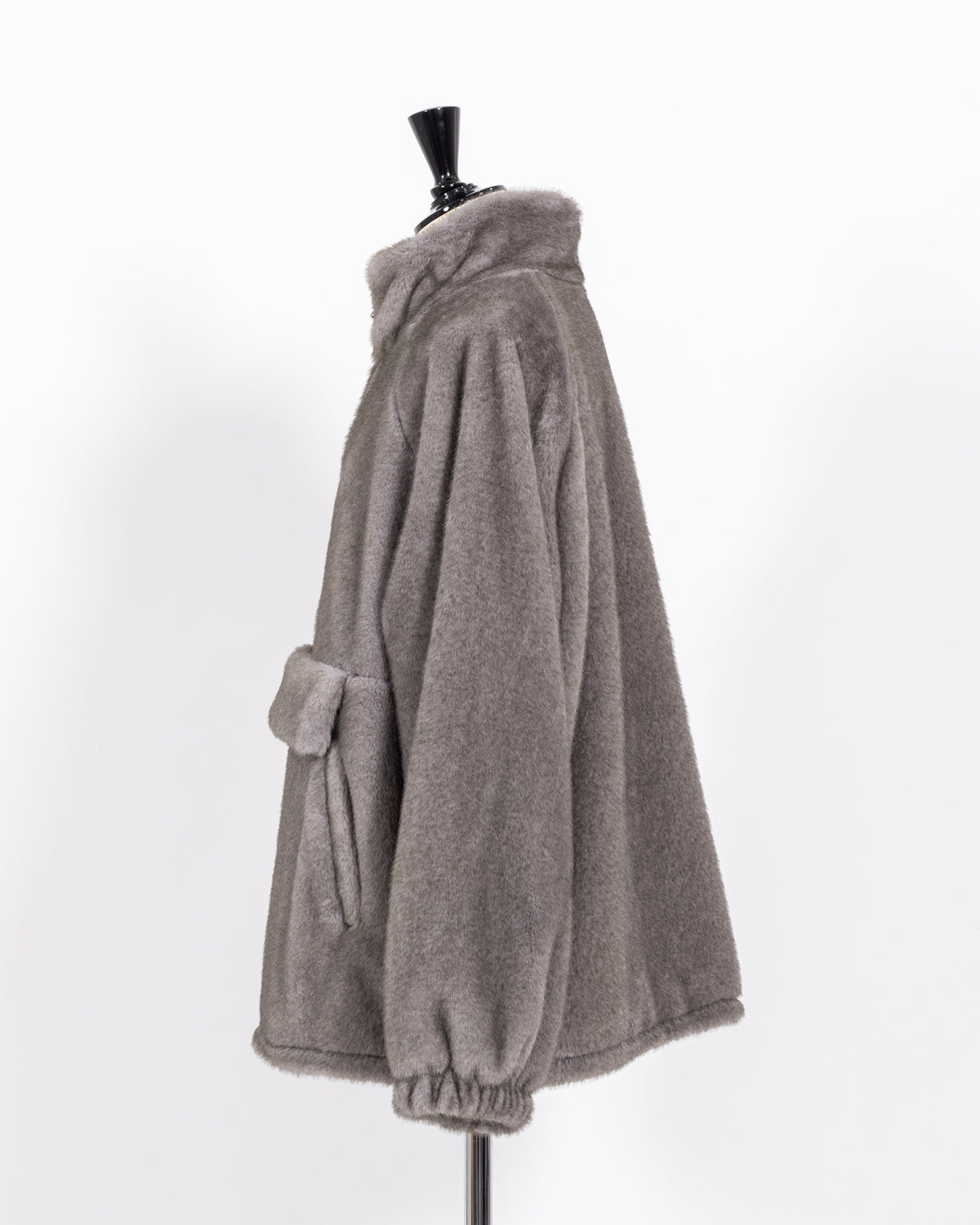 株式会社EUREKA OUTER FUR ANORAK