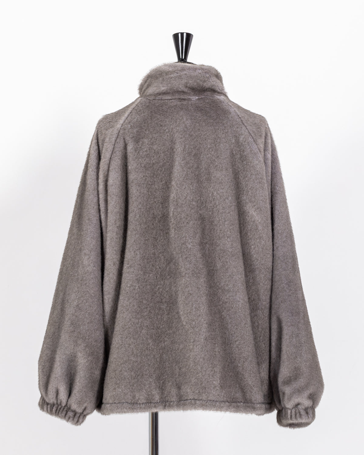 株式会社EUREKA OUTER FUR ANORAK