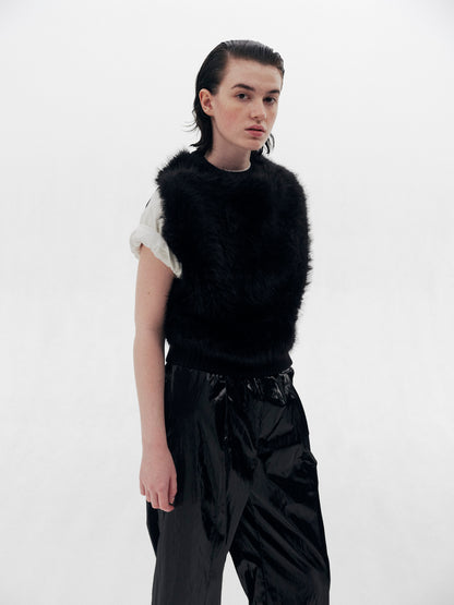 株式会社EUREKA KNIT FUR VEST - BLACK