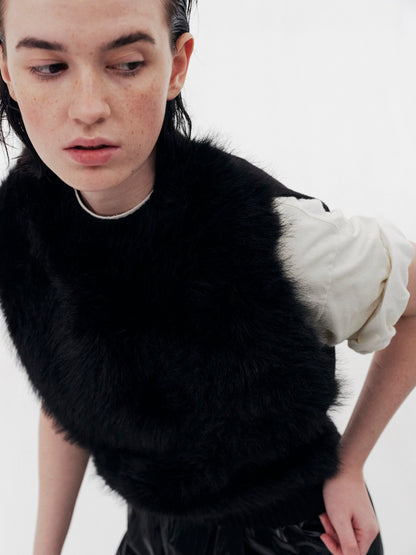 株式会社EUREKA KNIT FUR VEST - BLACK