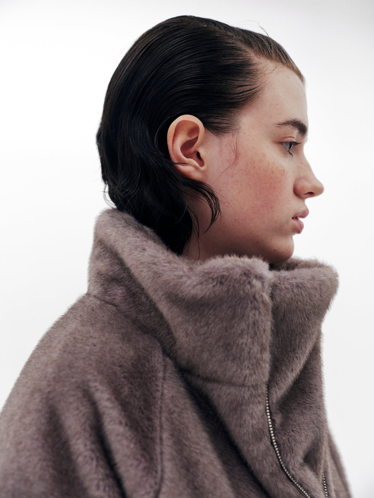 株式会社EUREKA OUTER FUR ANORAK