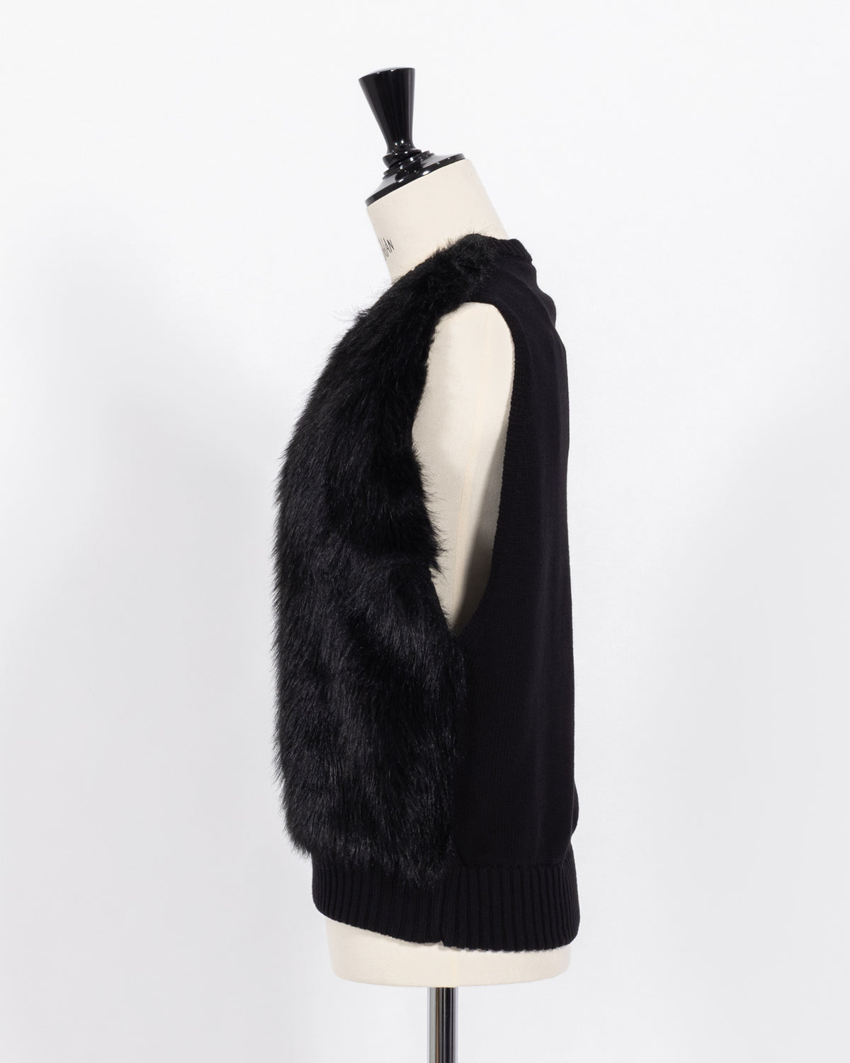 株式会社EUREKA KNIT FUR VEST - BLACK