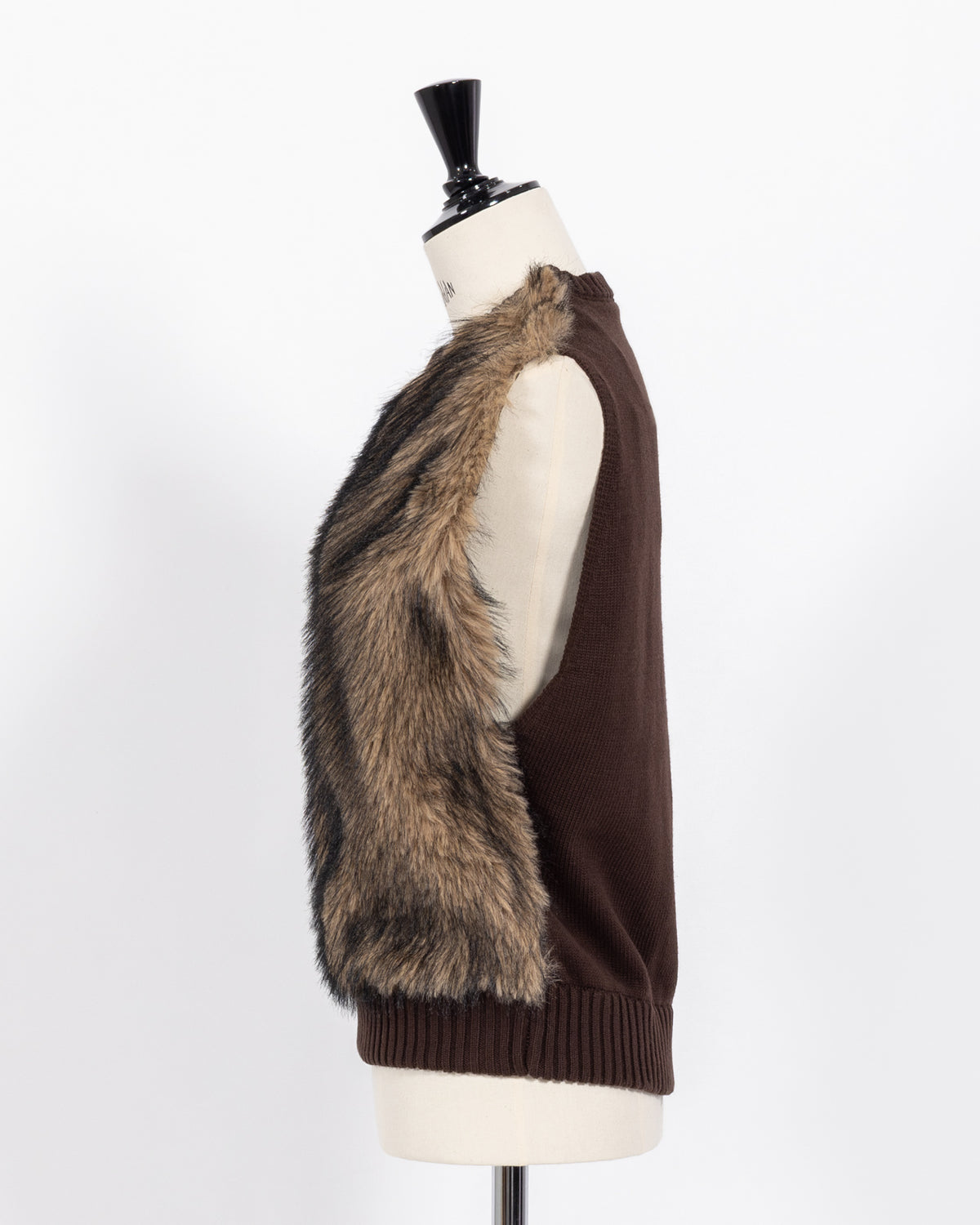 株式会社EUREKA KNIT FUR VEST - BROWN