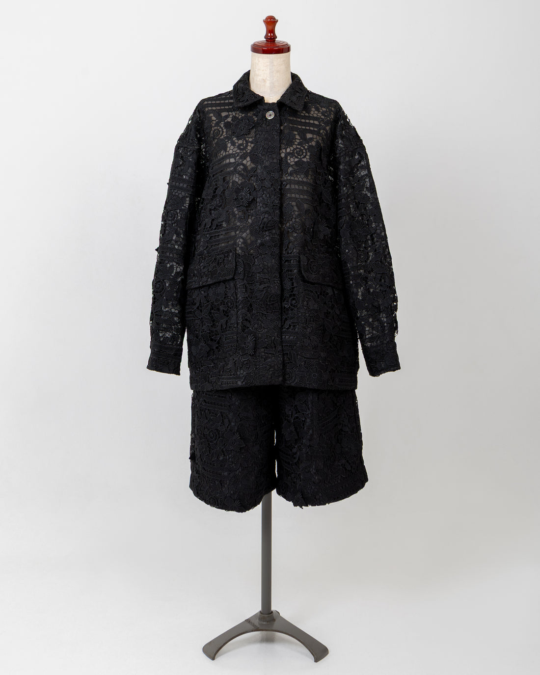 LACE COVERALL - BLACK